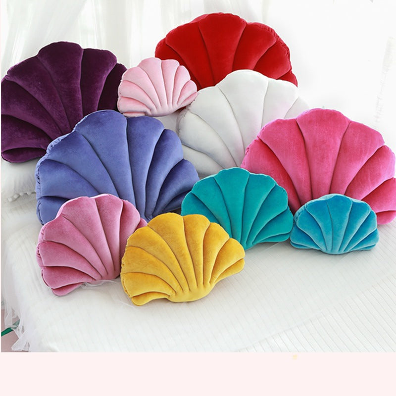The Venus �clat Sculptural Velvet Pillow